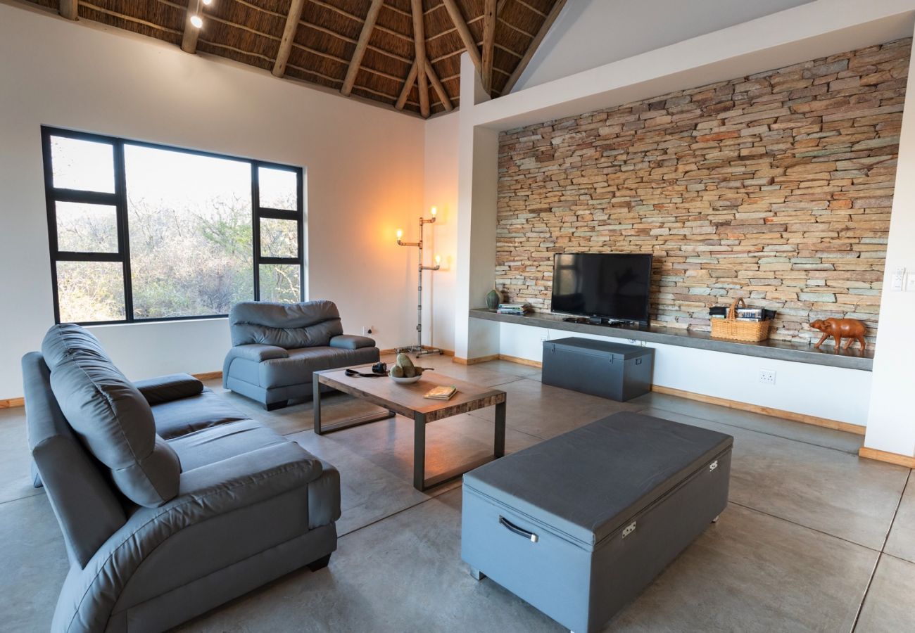 Villa in Hoedspruit - Villa Nxalati