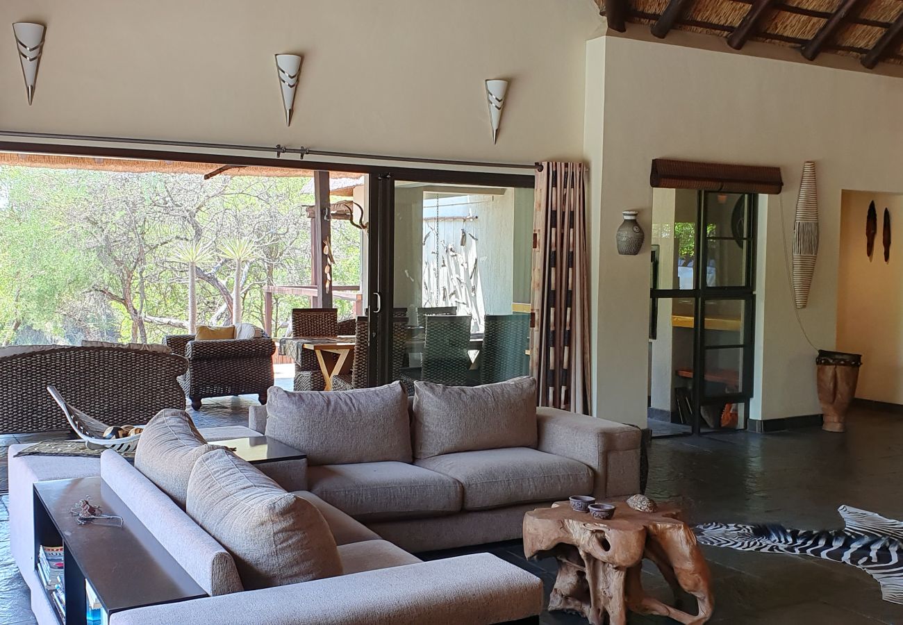 Villa in Hoedspruit - Villa Karibu